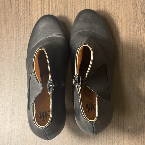 Sofft Women’s Chelsea style black ankle boot, 4 inch heel - Picture 8 of 8